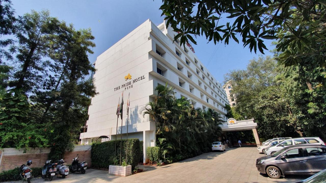 Pride Hotel Pune Esterno foto